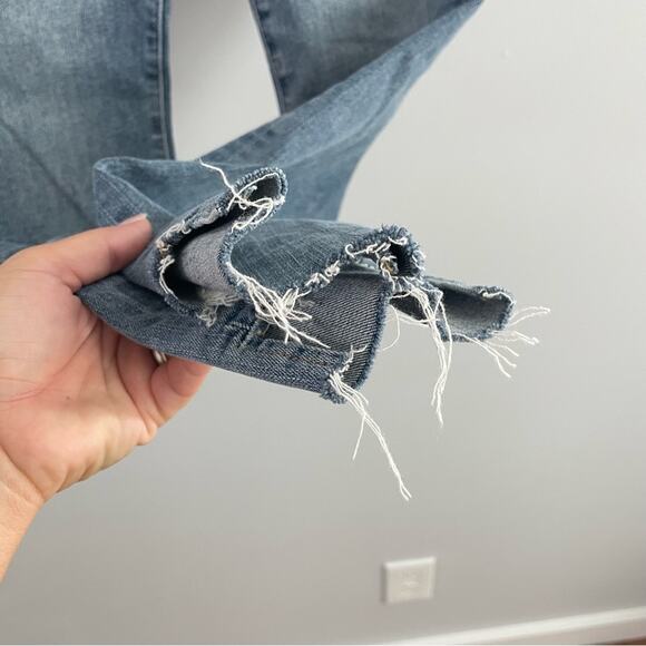 Good American Women’s Good Legs High Rise Skinny Ankle Step Hem Distressed Jeans - Picture 4 of 12